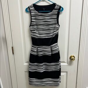 RW&Co Women's Black and White Striped Ruched Dress | Size XS